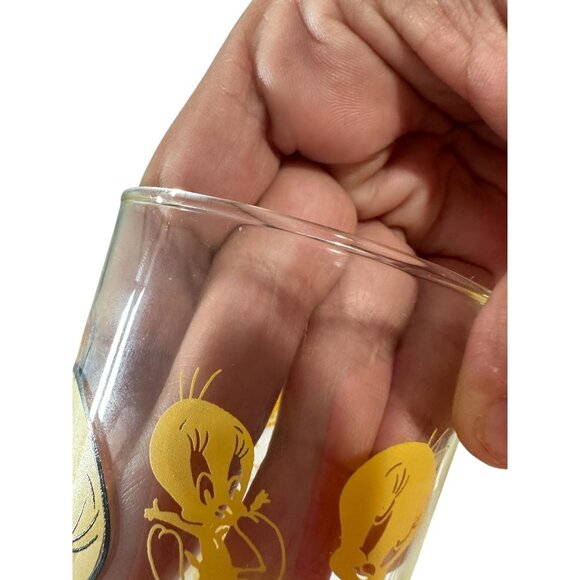 RARE 1995 Looney Tunes Taz Tasmanian Devil Tweety Warner Bros Glass Lot of 2 - Picture 15 of 16